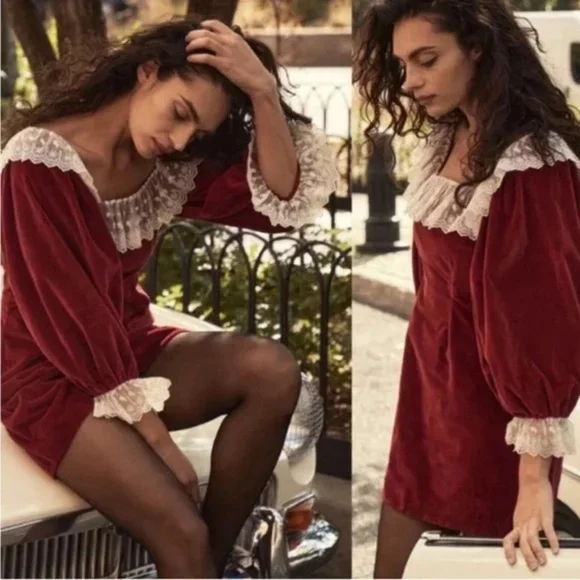 Doen Heirloom Red Velvet Mini Dress with Lace Trim - Picture 2 of 10